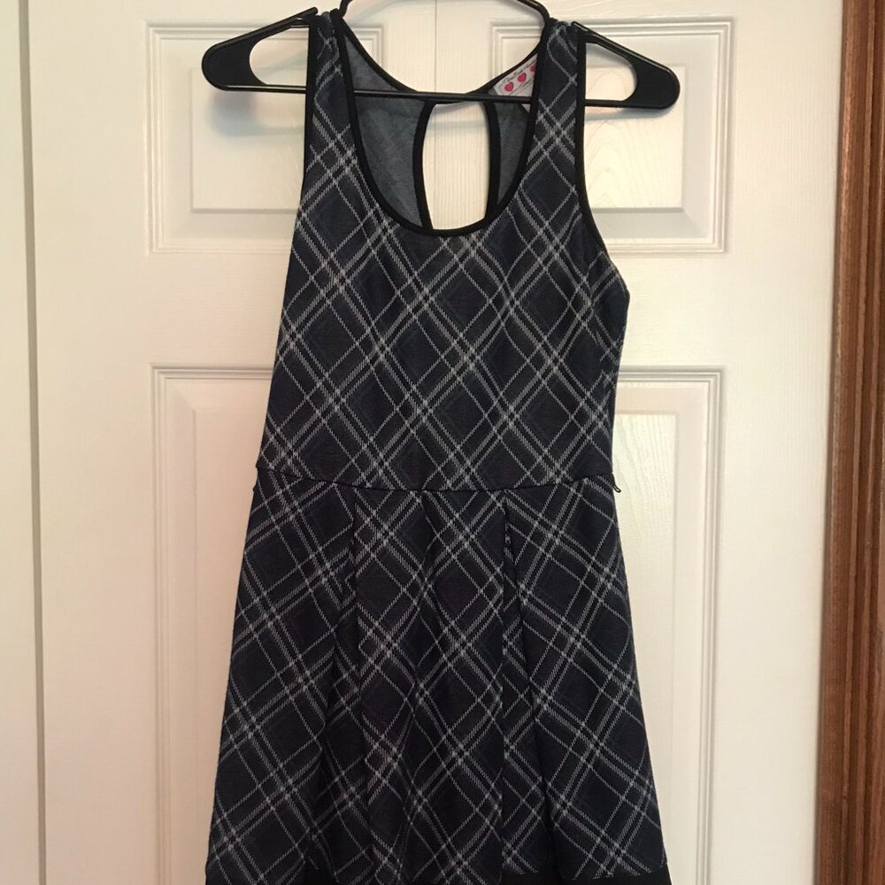 Three pink hearts | Medium | Navy and white dress